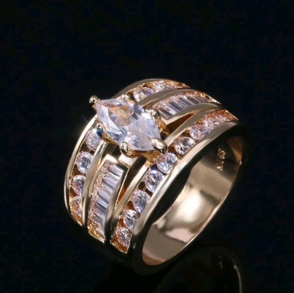 Luxury Gold Plated Wedding Band Zircon Crystal - Picture 3 of 6